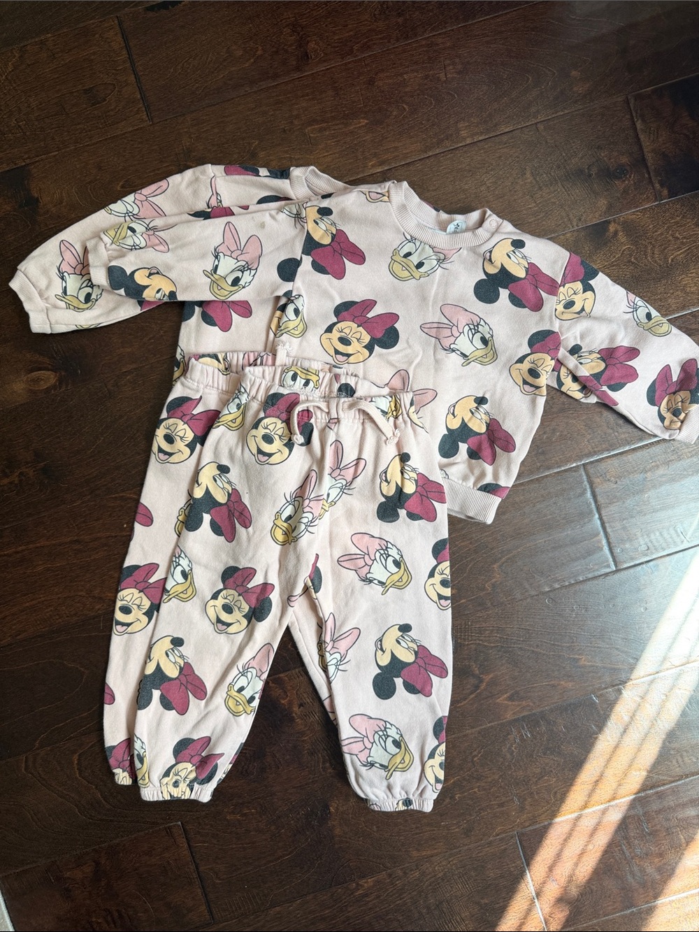 TWIN Girls Pink Minnie & Daisy Print Tracksuit Sets 2T